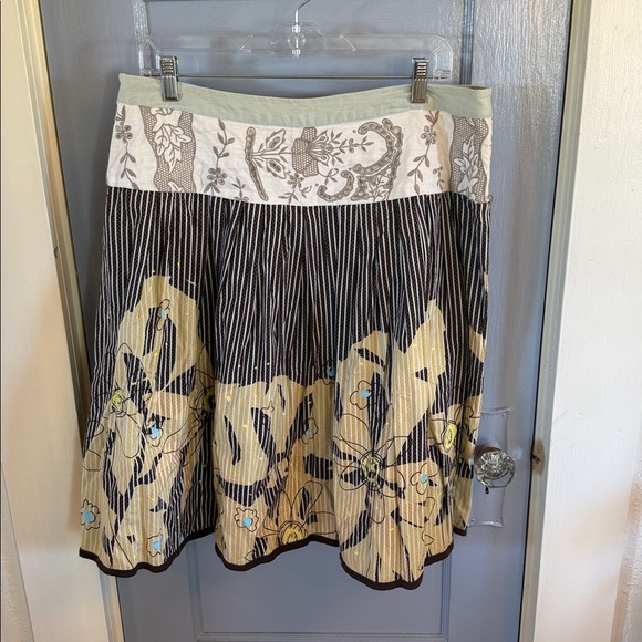 CAbi Green and Brown Patterned Skirt - Picture 2 of 4